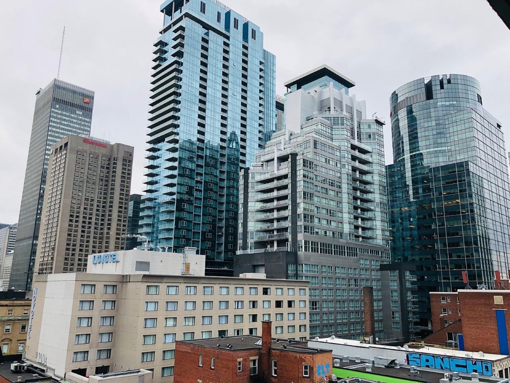 Comfort Suites Downtown Montréal Eksteriør billede