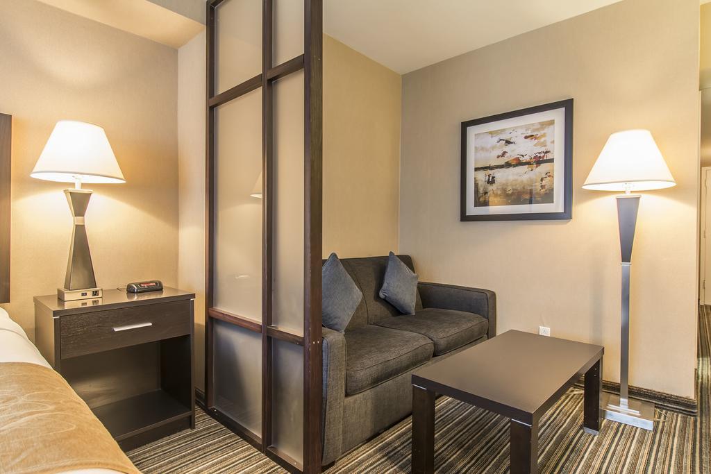 Comfort Suites Downtown Montréal Eksteriør billede