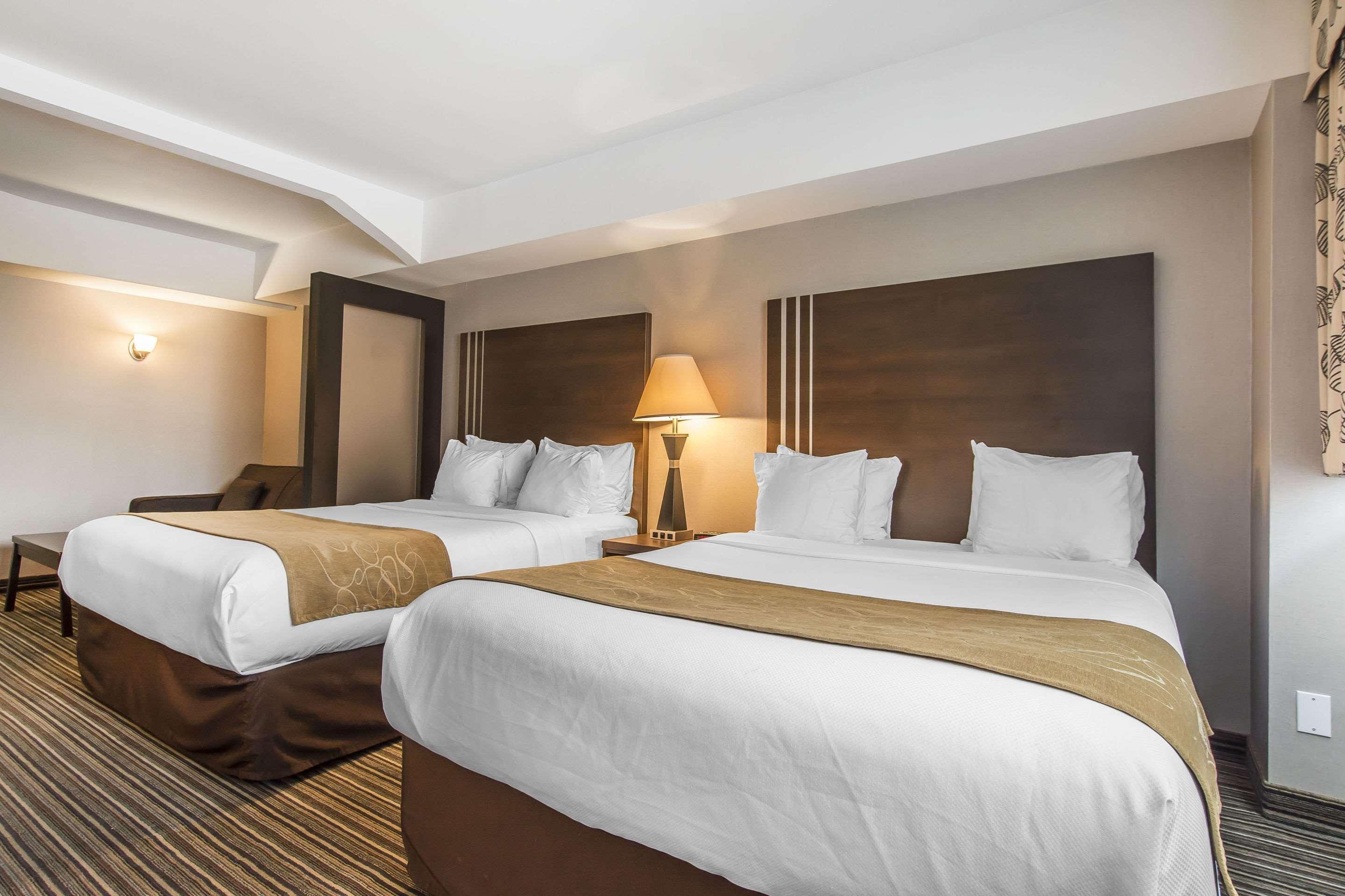 Comfort Suites Downtown Montréal Eksteriør billede