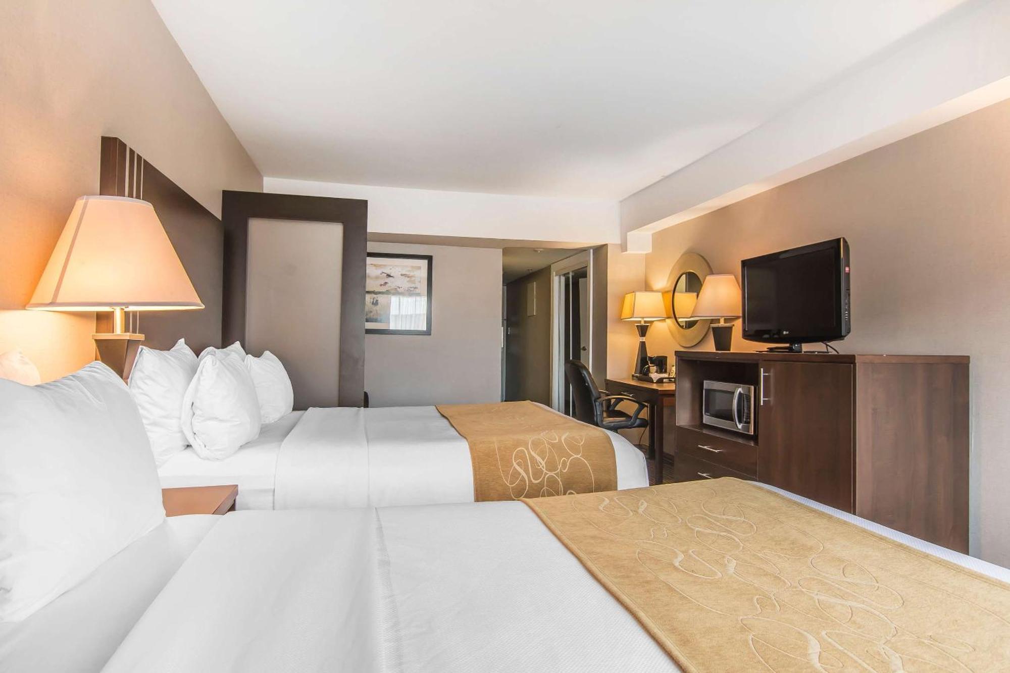 Comfort Suites Downtown Montréal Eksteriør billede